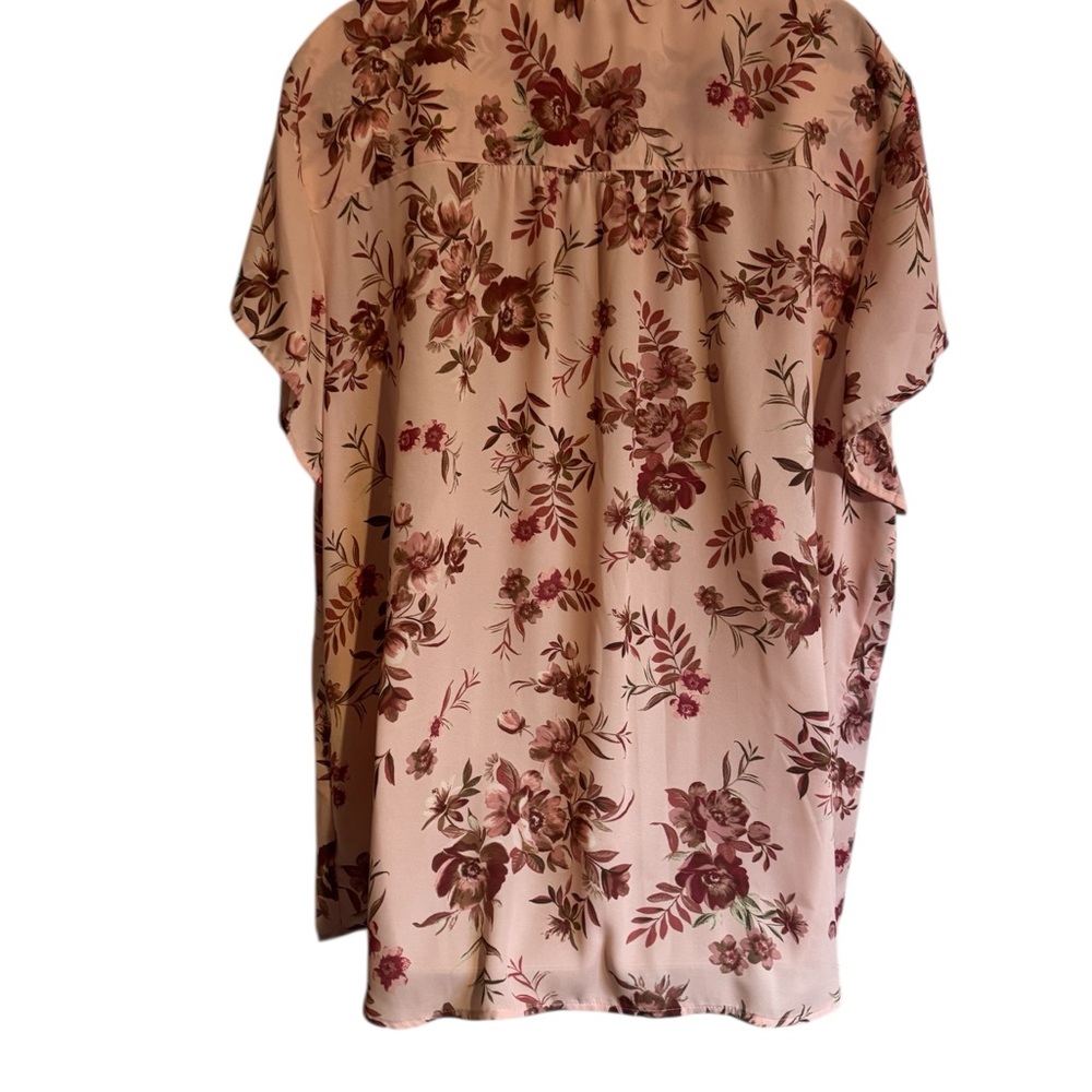 croft & barrow Pink Floral V-Neck Blouse - Picture 5 of 8